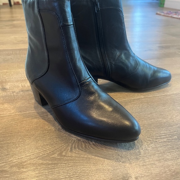 Shoes - Picture 3 of 5